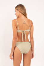 Cargar imagen en el visor de la galería, Model Back: Rio De Sol Bas Bottom Brisa-Pistache Essential-Comfy