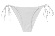 Cargar imagen en el visor de la galería, Product Front: Rio De Sol Bas Bottom Shimmer-White Cheeky-Rope