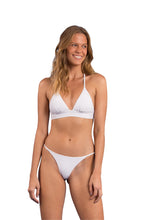 Cargar imagen en el visor de la galería, Model Front: Rio De Sol Bas Bottom Bora-White Cheeky-Fixa