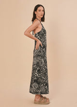 Cargar imagen en el visor de la galería, Image 02: Uv Line Vêtement De Plage High-Neck Dress Asas Upf50+
