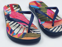 Cargar imagen en el visor de la galería, Product Back: Rio De Sol Tongs Jungle Slim