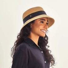 Cargar imagen en el visor de la galería, Image 03: Uv Line Bob Cap-Ferrat Kaki Upf50+