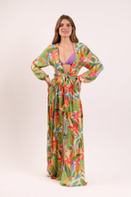 Cargar imagen en el visor de la galería, Model Front: Rio De Sol Vêtement De Plage Tropical Long Dress Verona