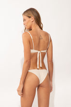 Cargar imagen en el visor de la galería, Model Back: Rio De Sol Bas Bottom Malibu-Natural Cheeky-Tie