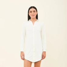 Cargar imagen en el visor de la galería, Model Front: Uv Line Chemise Shirtdress Copenhagen Fem Off White Upf50+