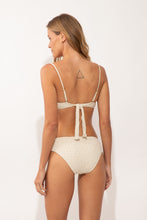 Cargar imagen en el visor de la galería, Model Back: Rio De Sol Bas Bottom Brisa-Offwhite Essential-Comfy