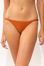 Cargar imagen en el visor de la galería, Gallery: Rio De Sol Bas Bottom Ferrugo Cheeky-Aya