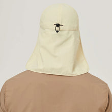 Cargar imagen en el visor de la galería, Model Back: Uv Line Chapeau Legionnaire Neck Cap Africa 2021 Masc Sand Upf50+