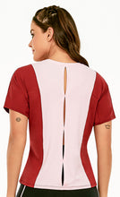 Cargar imagen en el visor de la galería, Model Back: Alto Giro Fitness Haut T-Shirt Skin Fit Energy Flows Rosa