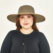 Cargar imagen en el visor de la galería, Model Front: Uv Line Chapeau Souple/Capeline Hat Jurere Imp Fem Mescla Upf50+