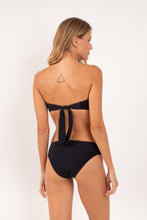 Cargar imagen en el visor de la galería, Model Back: Rio De Sol Bas Bottom Malibu-Black Essential-Comfy
