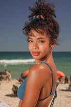 Cargar imagen en el visor de la galería, Image 04: Rio De Sol Chouchou Luma Scrunchie