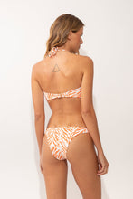 Cargar imagen en el visor de la galería, Model Back: Rio De Sol Ensemble Set Sahari Tayra Leblon