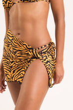 Cargar imagen en el visor de la galería, Gallery: Rio De Sol Jupe De Page Wild-Orange Skirt-Knot