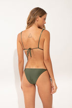 Cargar imagen en el visor de la galería, Model Back: Rio De Sol Bas Bottom Shimmer-Croco Ibiza-Comfy-Gold