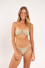 Cargar imagen en el visor de la galería, Model Front: Rio De Sol Ensemble Set Brisa-Pistache Sara Eden