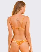 Cargar imagen en el visor de la galería, Image 07: Rio De Sol Ensemble Set Trail-Orange Tri-Fixo Baobi-Cheeky