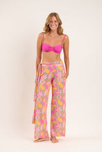 Cargar imagen en el visor de la galería, Model Front: Rio De Sol Pantalon De Plage Lyla Pants Knot