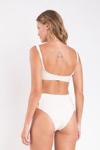 Cargar imagen en el visor de la galería, Model Back: Rio De Sol Bas Bottom Malibu-Natural Highwaist-Spin