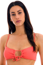 Cargar imagen en el visor de la galería, Gallery: Rio De Sol Haut Top Dots-Tabata Mila