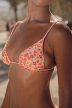 Cargar imagen en el visor de la galería, Image 13: Rio De Sol Haut Top Ditsy-Butter Lia