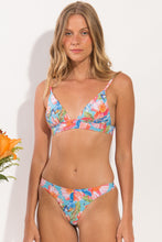 Cargar imagen en el visor de la galería, Gallery: Rio De Sol Ensemble Set Zinnia Tri-Cos Nice-Fio