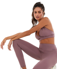 Cargar imagen en el visor de la galería, Image 02: Alto Giro Fitness Haut Top Dupla Face Up Co2 Tira Costas Marrom Taupe