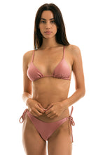 Cargar imagen en el visor de la galería, Model Front: Rio De Sol Ensemble Callas Invisible