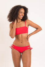 Cargar imagen en el visor de la galería, Image 06: Rio De Sol Bas Bottom Rouge Madrid