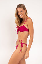 Cargar imagen en el visor de la galería, Image 03: Rio De Sol Ensemble Set Shimmer-Desejo Balconet-Tie Cheeky-Tie-Gold