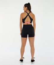 Cargar imagen en el visor de la galería, Model Back: Alto Giro Fitness Bas Bermuda Bodytex Barriga Zero E Bolso Preto