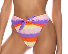 Cargar imagen en el visor de la galería, Image 04: Luli Fama Bas Bottom Bandeau Miami Sunsets