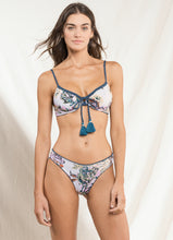 Cargar imagen en el visor de la galería, Image 02: Maaji Ensemble Jade Sublimity Peacock