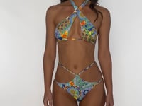 Cargar y reproducir el video en el visor de la galería, Video: Luli Fama Bas Bottom Cross Diamond Amalfi