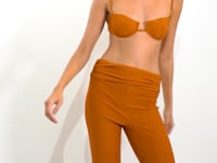 Cargar y reproducir el video en el visor de la galería, Video: Rio De Sol Pantalon De Plage Ferrugo Murana Pants