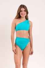 Cargar imagen en el visor de la galería, Model Front: Rio De Sol Bas Bottom Amb-Nannai Zadar