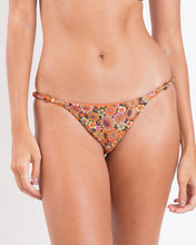 Cargar imagen en el visor de la galería, Gallery: Rio De Sol Bas Bottom Bouquet Essential-Rev