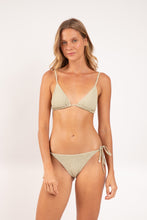 Cargar imagen en el visor de la galería, Model Front: Rio De Sol Bas Bottom Brisa-Pistache Lacinho
