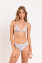 Cargar imagen en el visor de la galería, Model Front: Rio De Sol Bas Bottom Glow Essential-Comfy