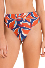 Cargar imagen en el visor de la galería, Gallery: Rio De Sol Bas Bottom Leaves Hotpants