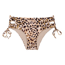 Cargar imagen en el visor de la galería, Product Front: Rio De Sol Bas Bottom Leopard Madrid