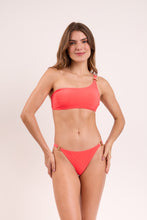 Cargar imagen en el visor de la galería, Model Front: Rio De Sol Bas Bottom Malibu-Folia Bia