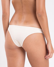 Cargar imagen en el visor de la galería, Image 05: Rio De Sol Bas Bottom Malibu-Natural Essential