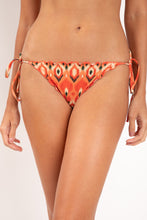 Cargar imagen en el visor de la galería, Gallery: Rio De Sol Bas Bottom Maracai Frufru