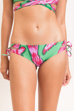 Cargar imagen en el visor de la galería, Gallery: Rio De Sol Bas Bottom Parrots Madrid