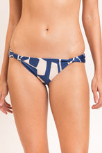 Cargar imagen en el visor de la galería, Gallery: Rio De Sol Bas Bottom Pottery Mel