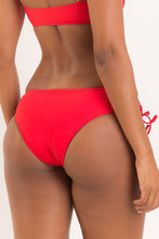 Cargar imagen en el visor de la galería, Image 05: Rio De Sol Bas Bottom Rouge Madrid