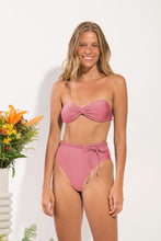 Cargar imagen en el visor de la galería, Model Front: Rio De Sol Bas Bottom Shimmer-Confetti Belted-High-Waist