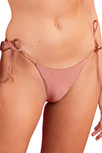 Cargar imagen en el visor de la galería, Gallery: Rio De Sol Bas Bottom Shimmer-Copper Cheeky-Tie