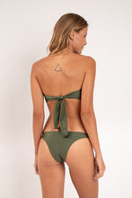 Cargar imagen en el visor de la galería, Model Back: Rio De Sol Bas Bottom Shimmer-Croco Leblon